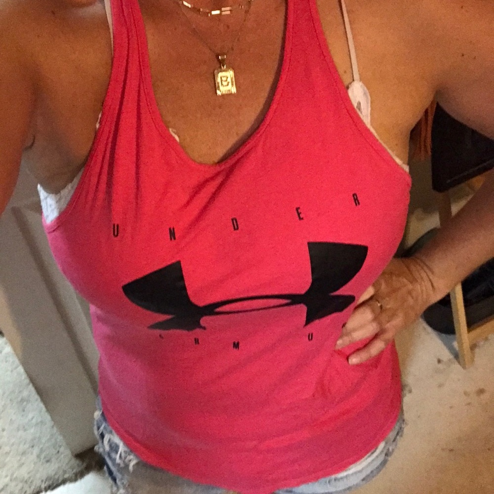 Under armor pink tank top Sz M 😍 - Picture 1 of 8